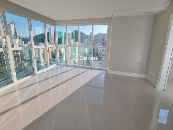 Imagem Imóvel com 4 Quartos à Venda, 140 m² em Centro - Balneário Camboriú