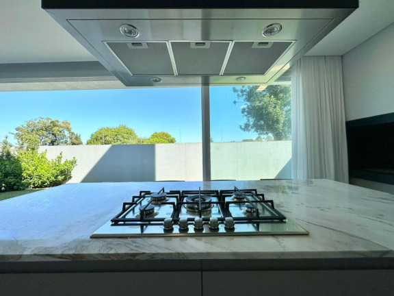 Imagem Casa com 4 Quartos à Venda, em -- - Capao Da Canoa Imagem Casa com 4 Quartos à Venda, em -- - Capao Da Canoa