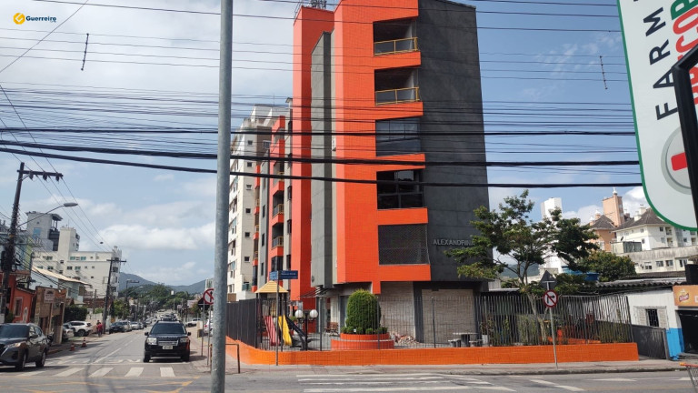 Imagem Apartamento com 2 Quartos à Venda, 74 m² em Agronômica - Florianópolis