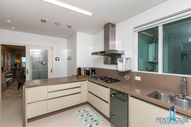 Imagem Apartamento com 3 Quartos à Venda, 185 m² em Centro - Balneário Camboriú