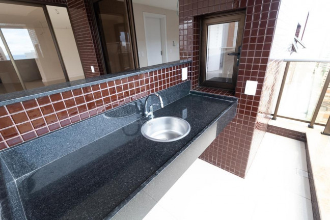 Imagem Apartamento com 4 Quartos à Venda, 235 m² em Meireles - Fortaleza Imagem Apartamento com 4 Quartos à Venda, 235 m² em Meireles - Fortaleza