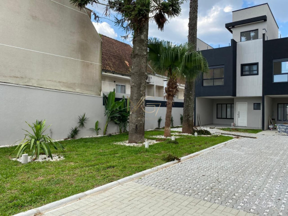 Casa com 4 Quartos à Venda, 136 m² em Cajuru - Curitiba