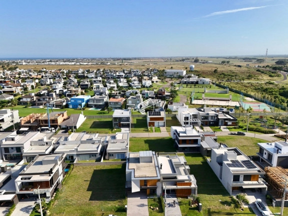 Imagem Casa de Condomínio com 4 Quartos à Venda, 241 m² em Sunset - Xangri-lá Imagem Casa de Condomínio com 4 Quartos à Venda, 241 m² em Sunset - Xangri-lá