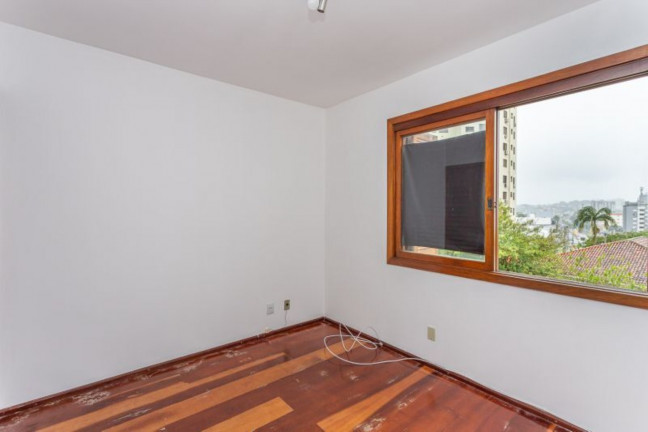 Imagem Imóvel com 2 Quartos à Venda, 71 m² em Petrópolis - Porto Alegre