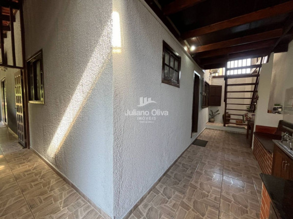 Imagem Sobrado com 5 Quartos à Venda, 258 m² em Barra Do Sai - Itapoá Imagem Sobrado com 5 Quartos à Venda, 258 m² em Barra Do Sai - Itapoá