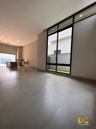 Imagem Casa de Condomínio com 3 Quartos à Venda, 235 m² em Ribeirão Do Lipa - Cuiabá Imagem Casa de Condomínio com 3 Quartos à Venda, 235 m² em Ribeirão Do Lipa - Cuiabá