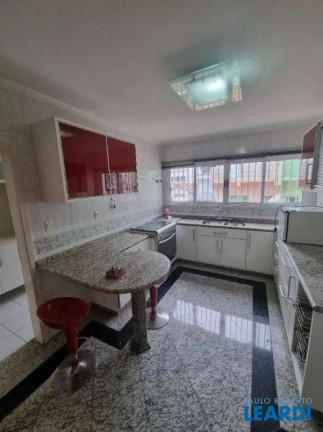 Imagem Sobrado com 4 Quartos à Venda, 268 m² em Vila Gilda - Santo André Imagem Sobrado com 4 Quartos à Venda, 268 m² em Vila Gilda - Santo André