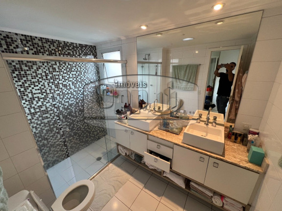 Imagem Apartamento com 3 Quartos à Venda, em Aclimação - São Paulo Imagem Apartamento com 3 Quartos à Venda, em Aclimação - São Paulo