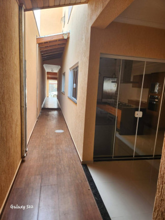 Imagem Casa com 3 Quartos à Venda, 140 m² em Residencial Estoril - Taubaté Imagem Casa com 3 Quartos à Venda, 140 m² em Residencial Estoril - Taubaté