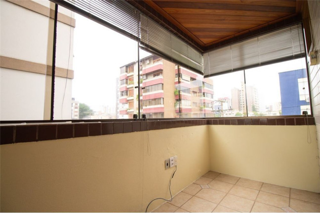 Imagem Apartamento com 3 Quartos à Venda, 157 m² em Menino Deus - Porto Alegre Imagem Apartamento com 3 Quartos à Venda, 157 m² em Menino Deus - Porto Alegre