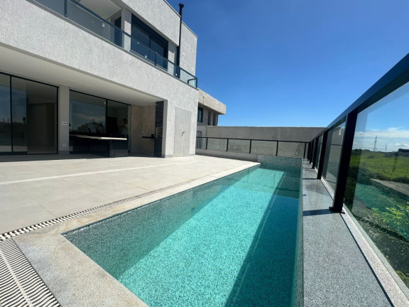 Casa com 4 Quartos à Venda, 415 m² em Portal Do Sol - Contagem