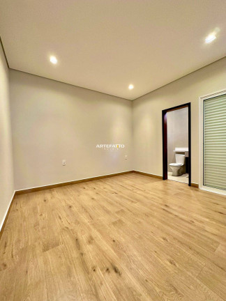 Imagem Casa com 3 Quartos à Venda, 125 m²