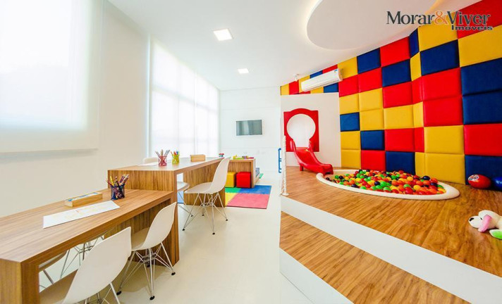 Imagem Apartamento com 2 Quartos à Venda, 127 m² em Centro Cívico - Curitiba