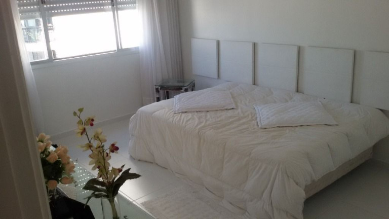 Imagem Apartamento com 4 Quartos à Venda, 235 m² em Pitangueiras - Guarujá