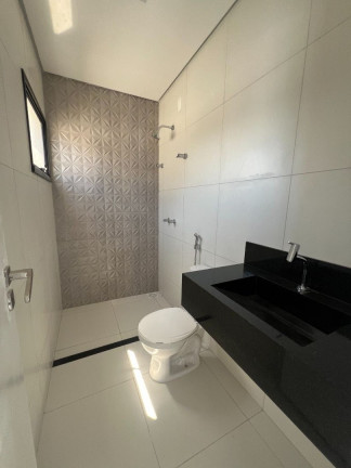 Imagem Casa com 4 Quartos à Venda, 338 m² em Cidade Alpha - Eusébio Imagem Casa com 4 Quartos à Venda, 338 m² em Cidade Alpha - Eusébio