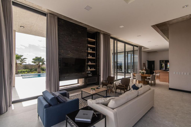 Imagem Casa com 4 Quartos à Venda, 589 m² em Atlântida Sul - Osorio