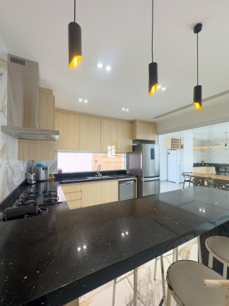 Imagem Casa com 3 Quartos à Venda, 256 m² em Colina De Laranjeiras - Serra Imagem Casa com 3 Quartos à Venda, 256 m² em Colina De Laranjeiras - Serra