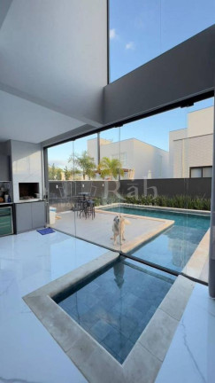 Imagem Apartamento com 3 Quartos à Venda, 245 m² em Santa Regina - Camboriú