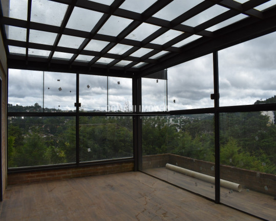 Imagem Imóvel com 52 Quartos à Venda, 1.845 m² em Região De Capivari - Campos Do Jordão Imagem Imóvel com 52 Quartos à Venda, 1.845 m² em Região De Capivari - Campos Do Jordão