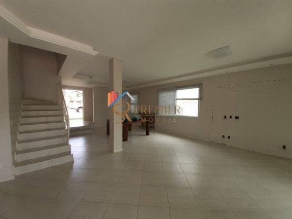Imagem Casa com 4 Quartos à Venda, 651 m² em Córrego Grande - Florianópolis