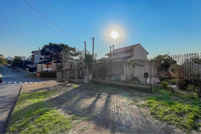 Imagem Imóvel à Venda, em Chácara Das Pedras - Porto Alegre Imagem Imóvel à Venda, em Chácara Das Pedras - Porto Alegre