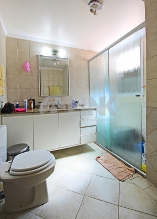 Imagem Imóvel com 3 Quartos à Venda, 179 m² em Cristal - Porto Alegre Imagem Imóvel com 3 Quartos à Venda, 179 m² em Cristal - Porto Alegre