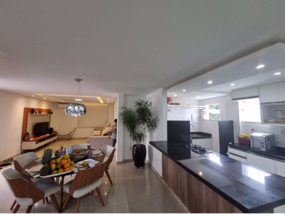 Imagem Casa com 4 Quartos à Venda, 243 m² em Pitangueiras - Lauro De Freitas Imagem Casa com 4 Quartos à Venda, 243 m² em Pitangueiras - Lauro De Freitas