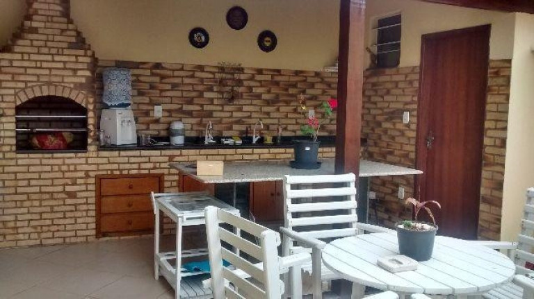Imagem Casa com 4 Quartos à Venda, 200 m² em Foguete - Cabo Frio Imagem Casa com 4 Quartos à Venda, 200 m² em Foguete - Cabo Frio