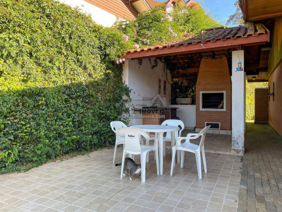 Imagem Casa com 3 Quartos à Venda, 260 m² em Vila Natal - Campos Do Jordão Imagem Casa com 3 Quartos à Venda, 260 m² em Vila Natal - Campos Do Jordão