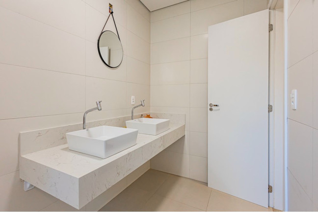 Imagem Apartamento com 2 Quartos à Venda, 76 m² em Petrópolis - Porto Alegre