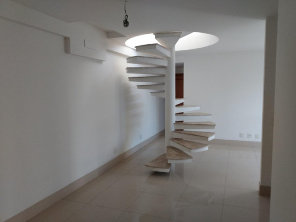 Imagem Cobertura com 3 Quartos à Venda, 235 m² em Gonzaga - Santos