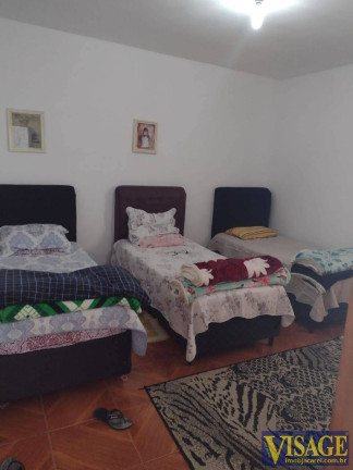 Imagem Sobrado com 3 Quartos à Venda, em Jd. Esperança - Jacareí Imagem Sobrado com 3 Quartos à Venda, em Jd. Esperança - Jacareí