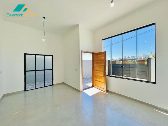 Imagem Casa com 3 Quartos à Venda, 99 m² em Nova Cerejeira - Atibaia