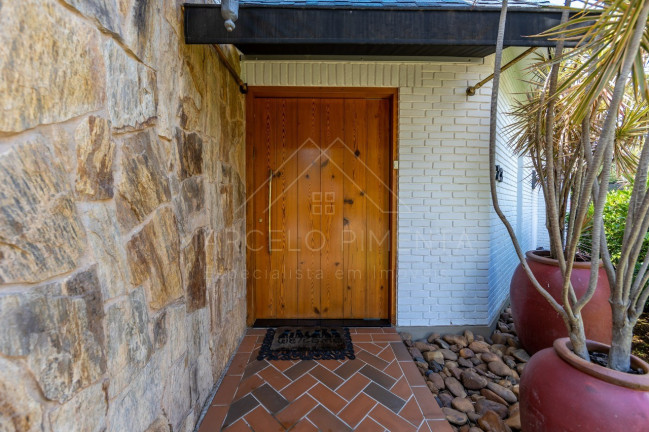 Imagem Sobrado com 4 Quartos à Venda,  em Chácaras Alpina - Valinhos
