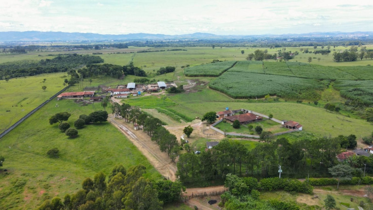 Fazenda à Venda, 100 m² em Centro - Pindamonhangaba