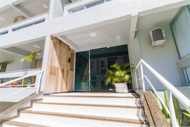 Imagem Imóvel com 3 Quartos à Venda, em Balneário - Florianópolis Imagem Imóvel com 3 Quartos à Venda, em Balneário - Florianópolis