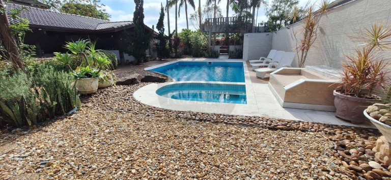 Imagem Casa com 5 Quartos à Venda, 1.070 m² em Bougainvillee V - Peruíbe