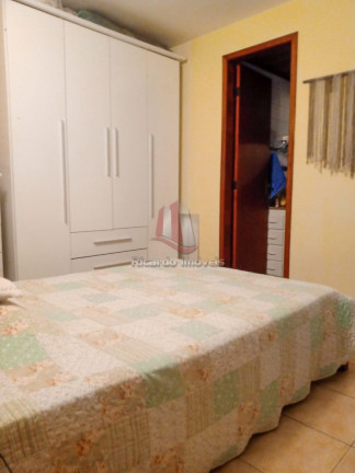 Imagem Casa de Condomínio com 2 Quartos à Venda, 80 m²