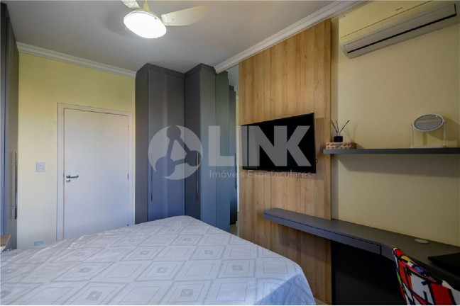 Imagem Apartamento com 3 Quartos à Venda, 94 m² em Petrópolis - Porto Alegre Imagem Apartamento com 3 Quartos à Venda, 94 m² em Petrópolis - Porto Alegre