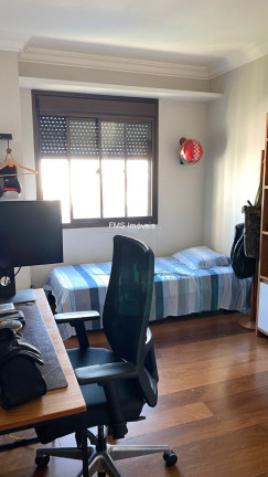 Imagem Imóvel com 3 Quartos à Venda, 185 m² em Real Parque - São Paulo Imagem Imóvel com 3 Quartos à Venda, 185 m² em Real Parque - São Paulo