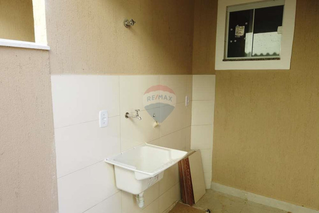 Imagem Casa de Condomínio com 2 Quartos à Venda, 74 m² em Centro - Maricá