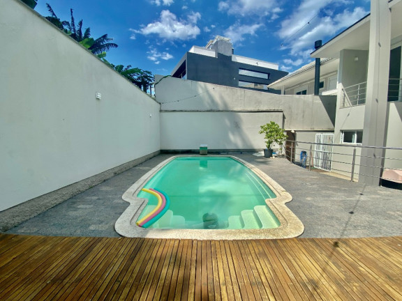 Imagem Casa com 3 Quartos à Venda, 341 m² em Pedra Branca - Palhoça Imagem Casa com 3 Quartos à Venda, 341 m² em Pedra Branca - Palhoça