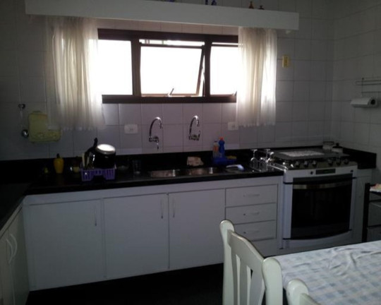 Imagem Apartamento com 4 Quartos à Venda, 226 m² em Pitangueiras - Guarujá