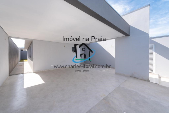 Casa com 3 Quartos à Venda, 300 m² em Pontal De Santa Marina - Caraguatatuba