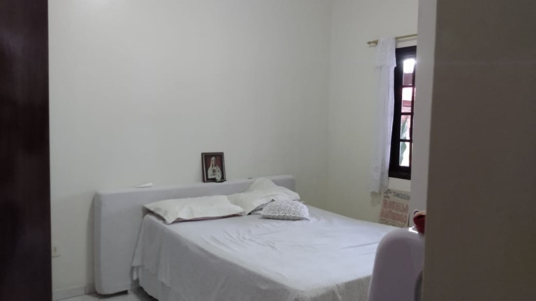 Imagem Sobrado com 4 Quartos à Venda, 250 m² em Vila São José - Taubaté