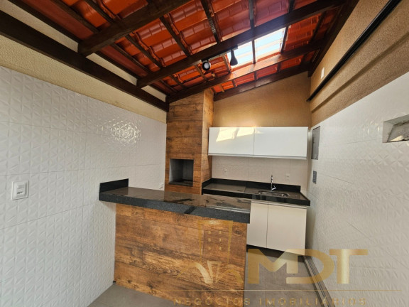 Casa com 3 Quartos à Venda, 105 m² em Candelária - Belo Horizonte