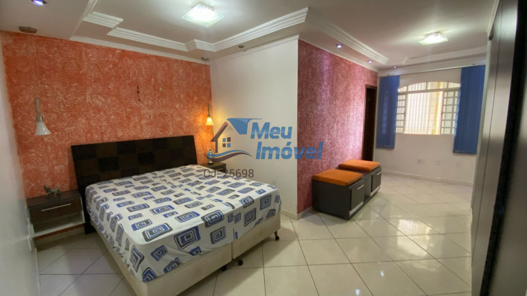 Imagem Casa com 4 Quartos à Venda, 250 m² em Taguatinga Norte (taguatinga) - Brasília Imagem Casa com 4 Quartos à Venda, 250 m² em Taguatinga Norte (taguatinga) - Brasília