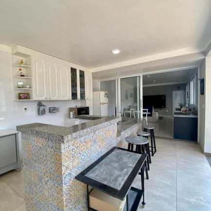 Imagem Imóvel com 3 Quartos à Venda, 370 m² em Jardim Maria Rosa - Araras