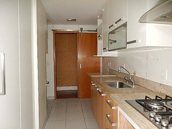 Imagem Apartamento com 3 Quartos à Venda, em Lagoa - Rio De Janeiro Imagem Apartamento com 3 Quartos à Venda, em Lagoa - Rio De Janeiro