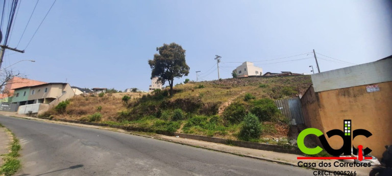 Imagem Terreno à Venda, 1.050 m² em Boa Esperança - Poços De Caldas Imagem Terreno à Venda, 1.050 m² em Boa Esperança - Poços De Caldas